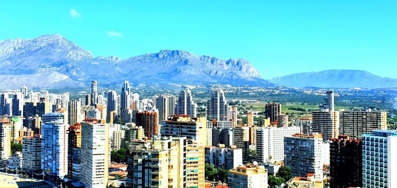 Апартаменты С Видом На Море И Горы Benidorm Luaran gambar